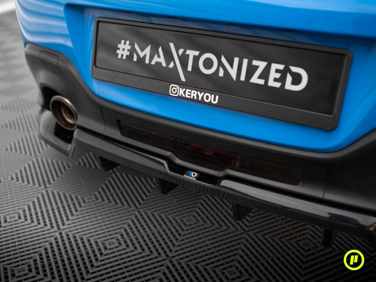 Maxton Design - Central Rear Splitter (with vertical bars) v1 + Flaps for Toyota GR86 (ZN8 2022+)
