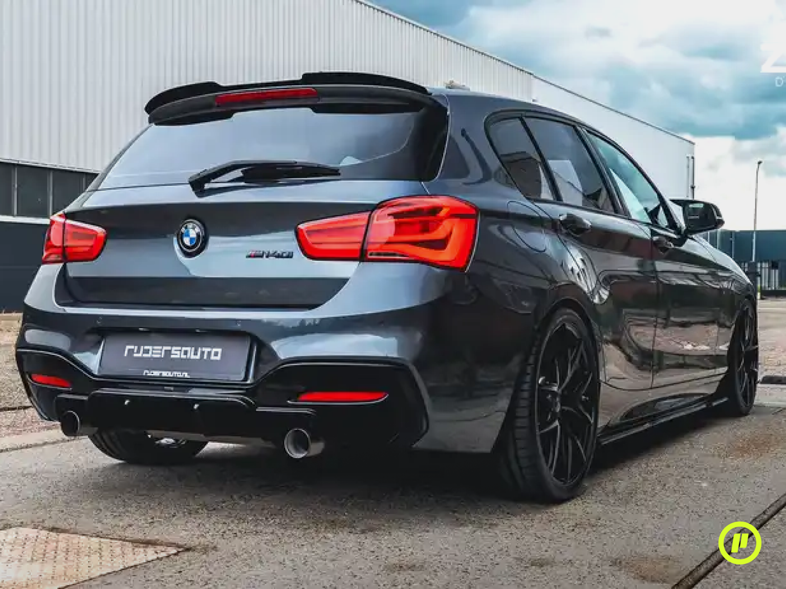 Zaero Design - EVO-1 Rear Diffuser v2 for BMW 1-Series (F20 & F21 2015 - 2019)