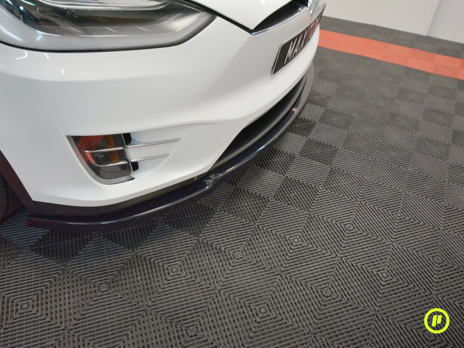 Maxton Design - Splitter anteriore v1 per Tesla Model X (2015+)