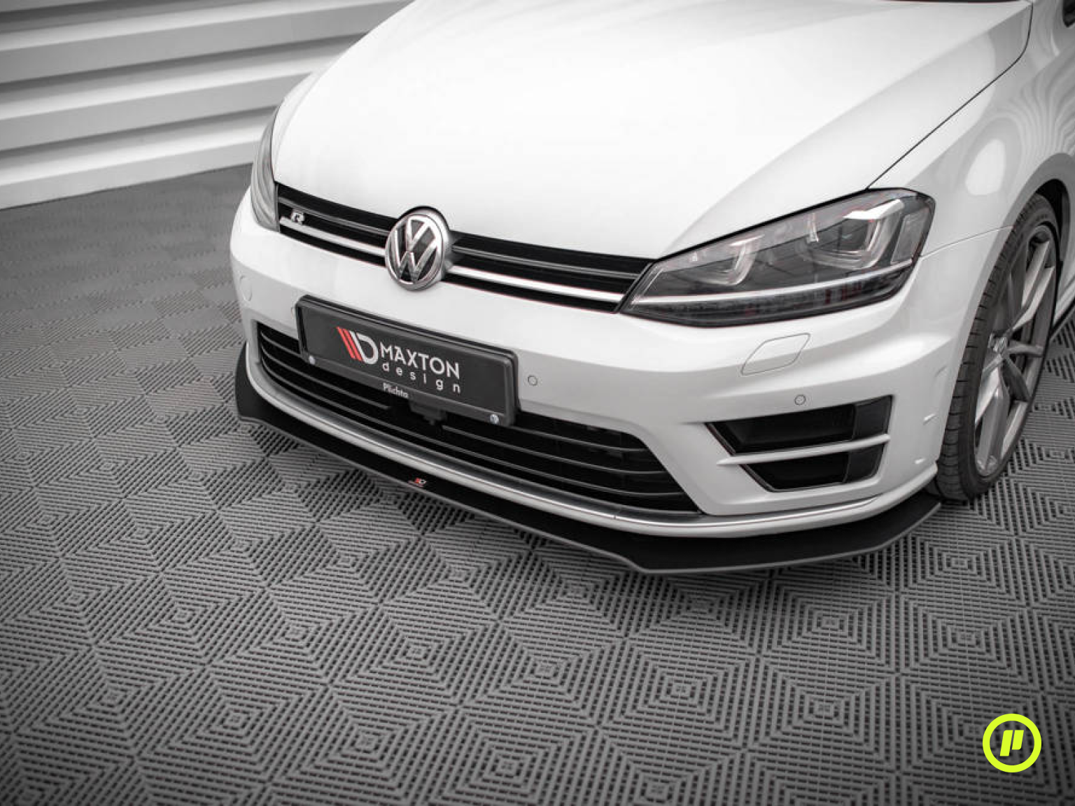 Maxton Design - Street Pro Front Splitter v1 for Volkswagen Golf 7 R (Mk7 2013-2016)